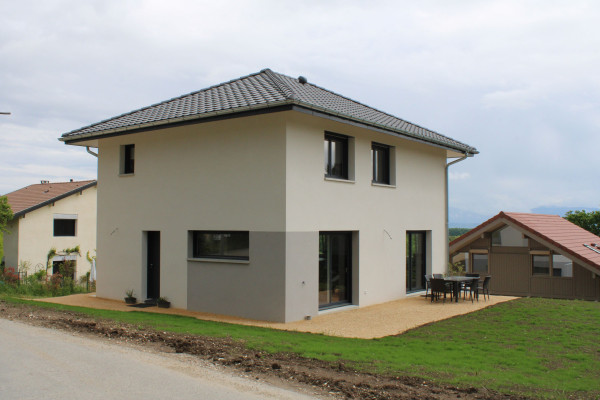 Une maison moderne dans un environnement privilégié