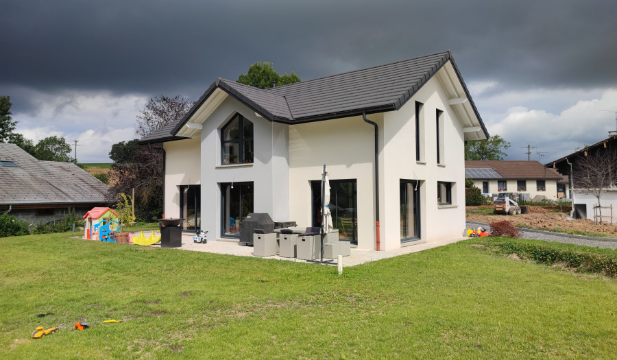 Thierry et Maëlle : une séduisante villa à Fillières